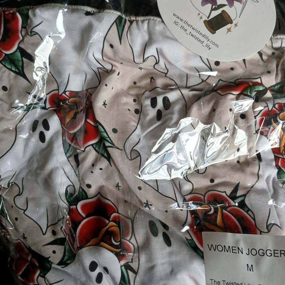 The Twisted Lily Women's Ghost Roses Print Joggers